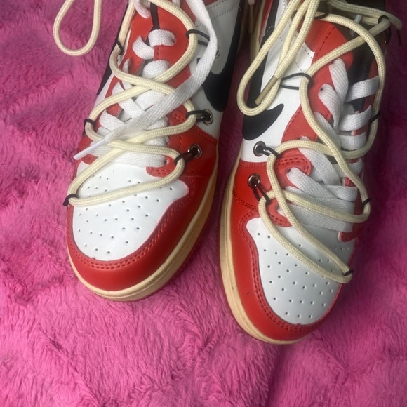 Jordan - Picture 1 of 3